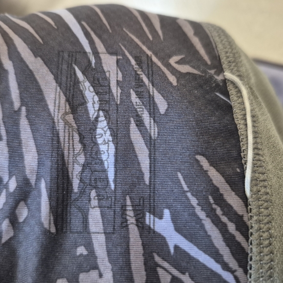 Patagonia Women's Light Purple Athletic Shorts - Picture 8 of 11